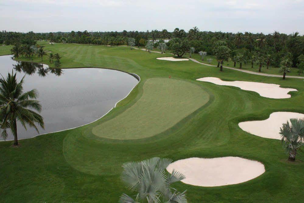 Suwan Golf & Country Club Hotel Nakhon Pathom Eksteriør billede